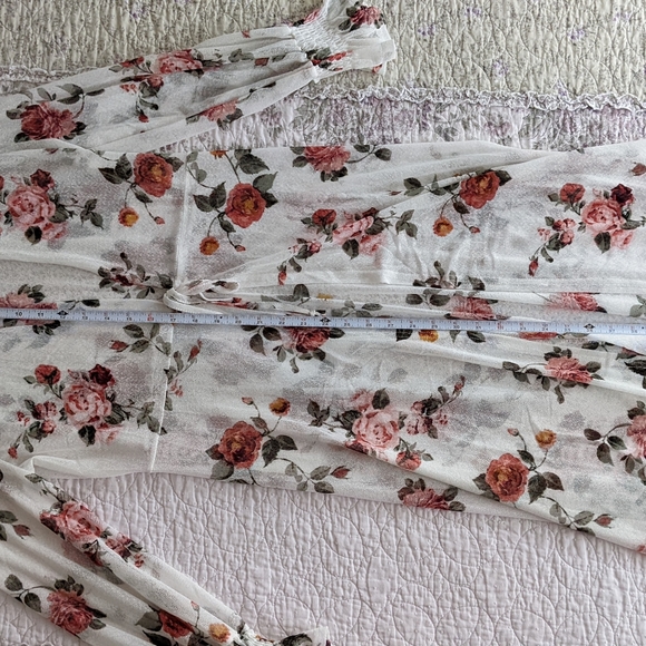 🔴SOLD🔴Vintage Chiffon Poet Sleeve Dressing Gown Size M - Picture 13 of 15